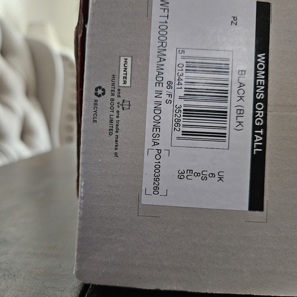 Hunter Tall Classic Rain Boots - Black - Picture 5 of 8